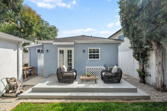 property at 3627 Veteran Ave