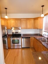 2606 Peach Ct in Port Angeles, WA - Building Photo - Building Photo