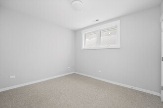 2533 W Congress Pkwy in Chicago, IL - Building Photo - Building Photo