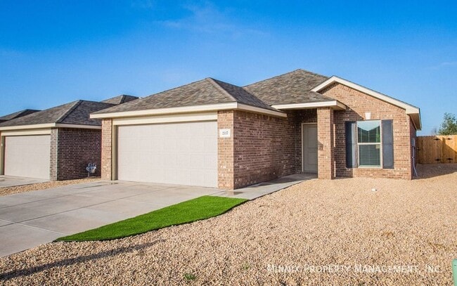 2033 Kenwood Ave in Lubbock, TX - Building Photo - Building Photo