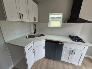 1519 McKee St, Unit UNIT 4 in Houston, TX - Building Photo - Building Photo