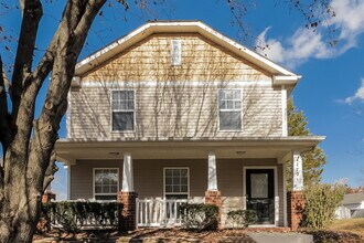 7721 Prairie Rose Ln in Huntersville, NC - Foto de edificio - Building Photo