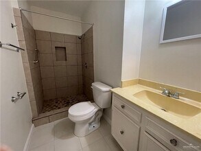 210 N 8th St in McAllen, TX - Building Photo - Building Photo