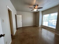 3130 Walnut Bend Ln photo'