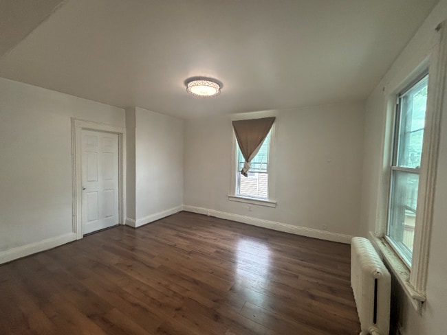23 Williams Ave in Jersey City, NJ - Building Photo - Building Photo