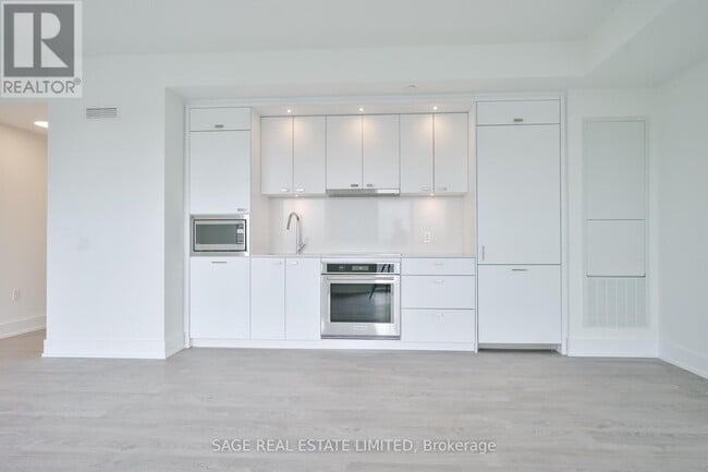 property at 858 Dupont St