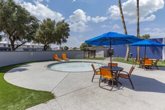 Villas De Azul in Phoenix, AZ - Building Photo - Building Photo