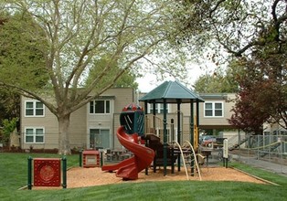 Tyrella Garden Apartments in Mountain View, CA - Foto de edificio - Other