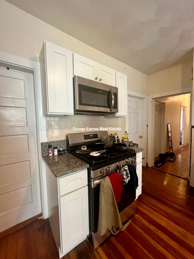 30 Adams St, Unit 2