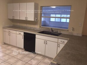 2401 Bel Air Cir in Kissimmee, FL - Building Photo - Building Photo