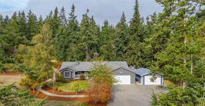 1540 Carlton Way in Oak Harbor, WA - Building Photo - Building Photo