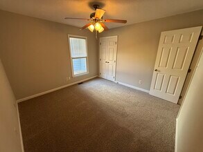 405 Avent Cir in Holly Springs, NC - Building Photo - Building Photo