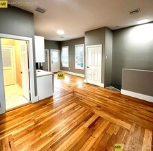 329 Sumner St, Unit Sumner St in Boston, MA - Building Photo - Building Photo