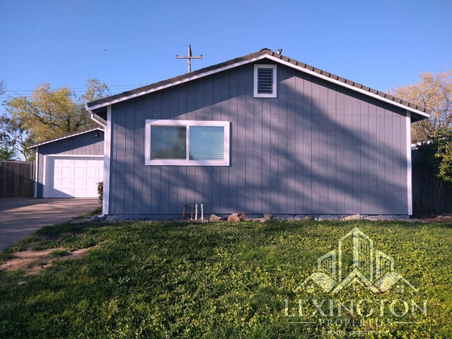 237 Tejon Ave in Rio Linda, CA - Building Photo - Building Photo