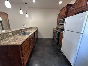 2710 S 4th St in Waco, TX - Building Photo - Building Photo