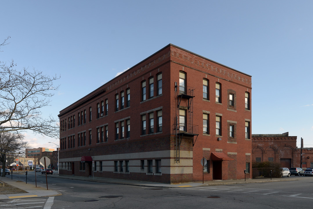 Borden Street Apartments in Fall River, MA - Building Photo