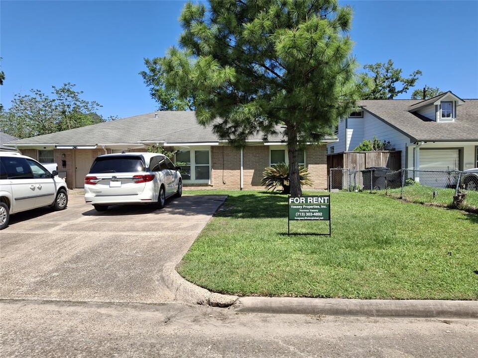 7218 Dearborn St in Houston, TX - Foto de edificio
