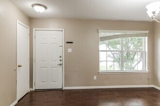 5410 McKinley Ct in Pearland, TX - Building Photo - Building Photo