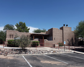 Reflections in the Catalinas in Tucson, AZ - Building Photo - Building Photo