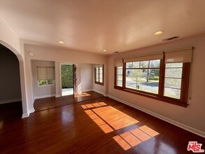 5015 Edgewood Pl in Los Angeles, CA - Building Photo - Building Photo