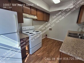 10007 NW Jones Dr in Kansas City, MO - Building Photo - Building Photo
