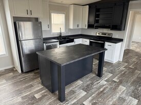 365 Patriot Ln in Collinston, LA - Building Photo