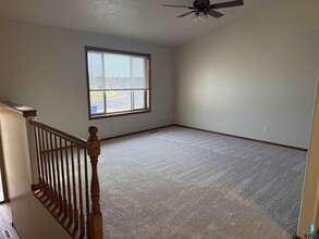 7820 W 67th St in Sioux Falls, SD - Foto de edificio - Building Photo