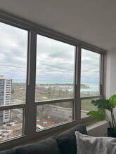 3950 N Lake Shore Dr, Unit 2011 in Chicago, IL - Building Photo - Building Photo