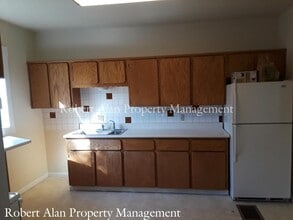 207 NW 5th St in Pendleton, OR - Building Photo - Building Photo