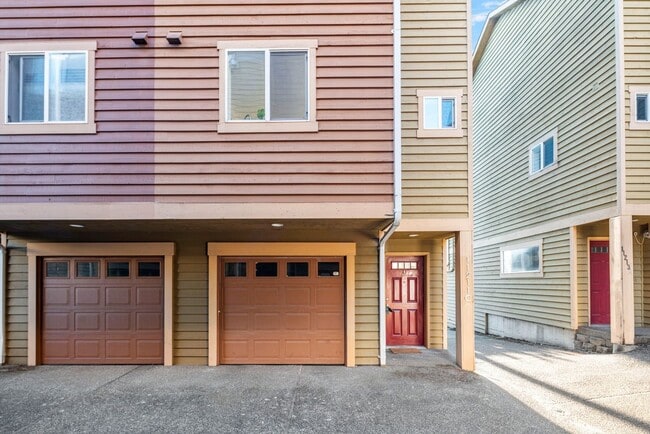 11211 Greenwood Ave N in Seattle, WA - Building Photo - Building Photo