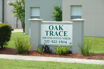 Oak Trace in St. Petersburg, FL - Building Photo - Building Photo