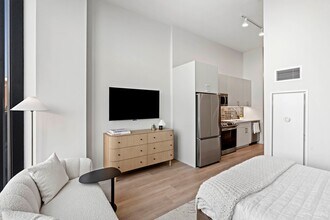 1151 W Van Buren St in Chicago, IL - Foto de edificio - Building Photo