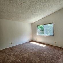 1024 Scott St in Fairfield, CA - Building Photo - Building Photo