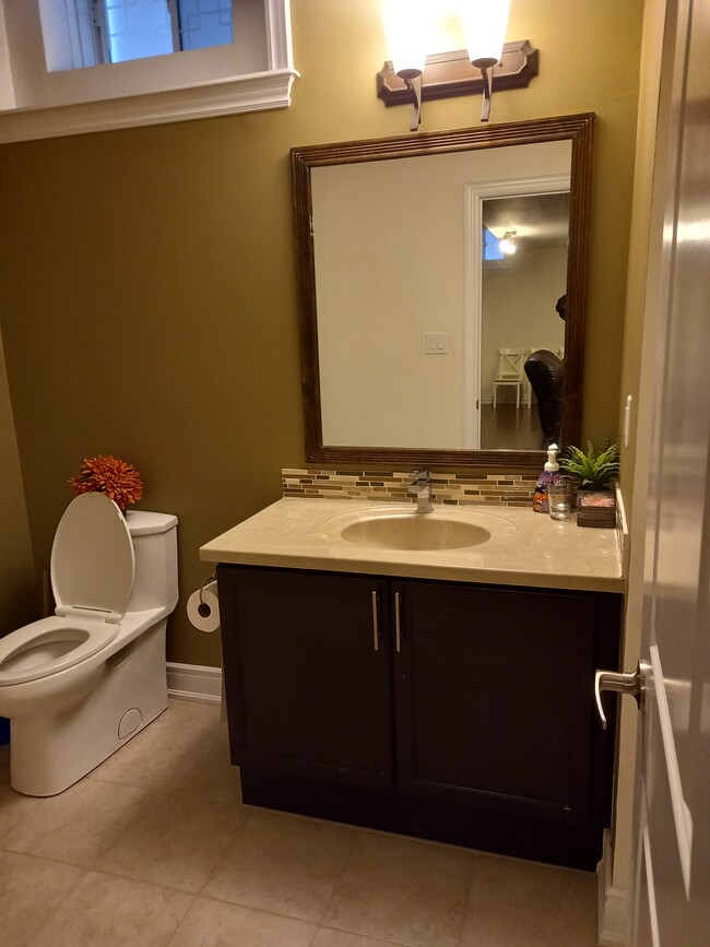 207 Canyon Hill Av in Richmond Hill, ON - Building Photo - Building Photo