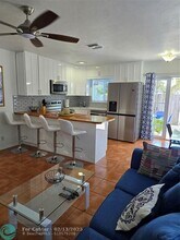 415 SW 16th St-Unit -D in Fort Lauderdale, FL - Building Photo - Building Photo
