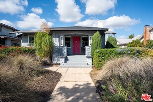 5325 9th Ave in Los Angeles, CA - Building Photo