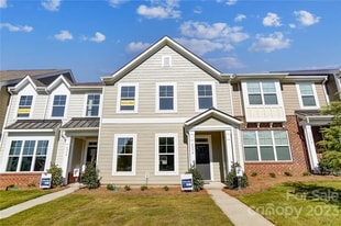 4974 David Cox Rd in Charlotte, NC - Building Photo