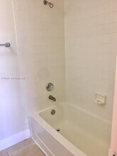 9925 Nob Hill Pl in Sunrise, FL - Building Photo - Building Photo