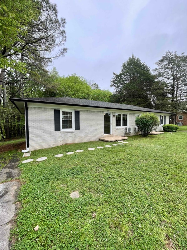 121 Glenn Springs Rd