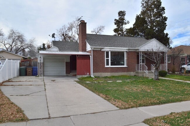 861 American Beauty Dr in Salt Lake City, UT - Building Photo - Building Photo