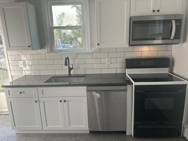 property at 136 N Green St