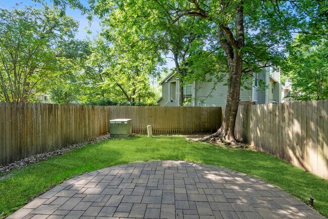 property at 35 N Walden Elms Cir