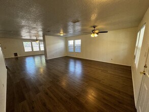 10815 Thunder Basin Rd SE in Albuquerque, NM - Building Photo - Building Photo