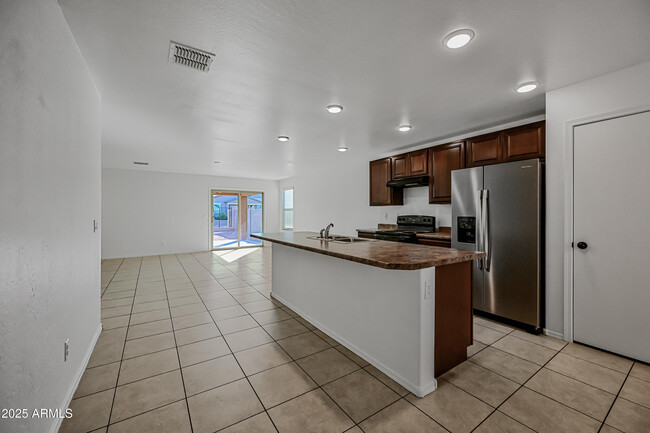 739 W Jardin Dr in Casa Grande, AZ - Building Photo - Building Photo