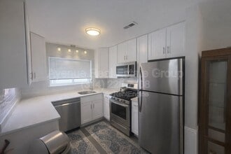 7116 Clayton Rd in Clayton, MO - Building Photo - Building Photo