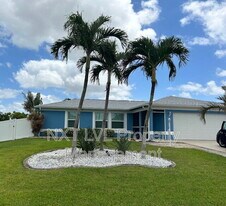 4123 SW 21st Pl in Cape Coral, FL - Building Photo