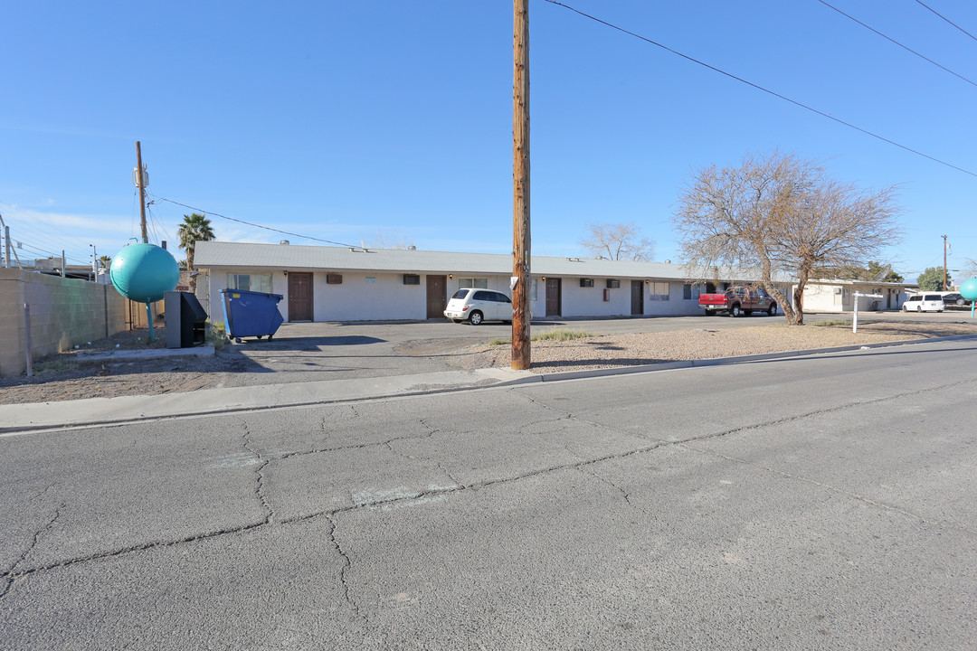 5925 Dodd St in Las Vegas, NV - Building Photo