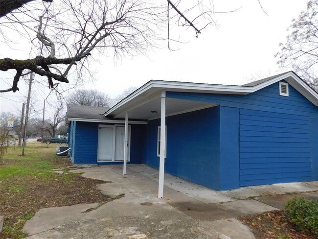 1100 Jolena Cir in Austin, TX - Foto de edificio - Building Photo