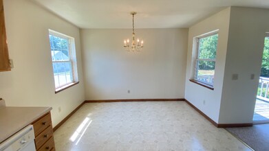 4311 Angela Ct-Unit -3 in Schenectady, NY - Foto de edificio - Building Photo