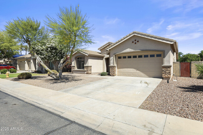 14438 W Evans Dr in Surprise, AZ - Building Photo - Building Photo